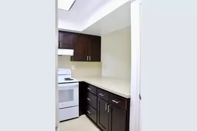482 SW 9th #18, Boca Raton, FL 33432 - Photo 4