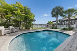 11534 SW Glengarry Ct, Port Saint Lucie, FL 34987 - Photo 1