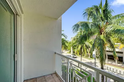 9172 Collins Avenue #302, Surfside, FL 33154 - Photo 18