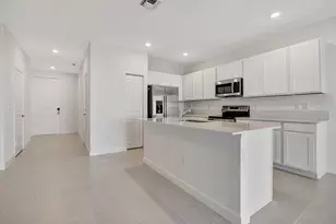 539 SE Rivergrass St, Port Saint Lucie, FL 34984 - Photo 4