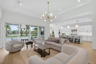 9249 Crestview Cir, Palm Beach Gardens, FL 33412 - Photo 10
