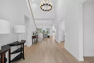 9249 Crestview Cir, Palm Beach Gardens, FL 33412 - Photo 2
