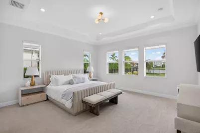9249 Crestview Circle, Palm Beach Gardens, FL 33412 - Photo 12
