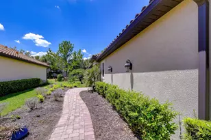 8433 Alberata Vista Dr, Tampa, FL 33647 - Photo 10