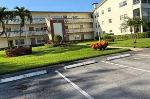 381 Mansfield J, Boca Raton, FL 33434 - Photo 4