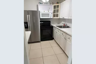 381 Mansfield J, Boca Raton, FL 33434 - Photo 6