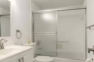 4650 Washington St, Hollywood, FL 33021 - Photo 8
