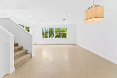 725 SW 4th Avenue, Fort Lauderdale, FL 33315 - Photo 6