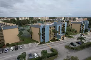 2788 Tennis Club Dr, West Palm Beach, FL 33417 - Photo 2
