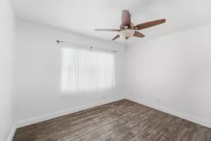 9360 Sunrise Lakes Blvd, Sunrise, FL 33322 - Photo 24