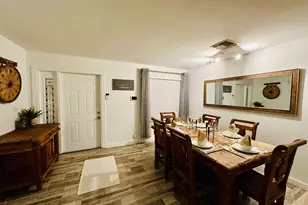 528 Date Palm Dr, Lake Park, FL 33403 - Photo 8