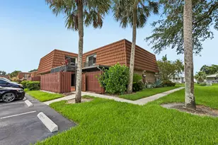 1176 SW 118th Terrace, Davie, FL 33325 - Photo 2