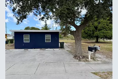 24 SW 10th Avenue, Delray Beach, FL 33444 - Photo 1