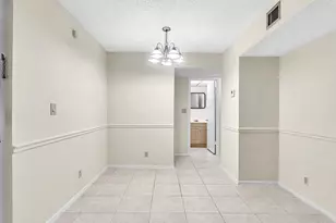 470 NW 20th St, Boca Raton, FL 33431 - Photo 8