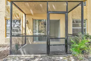 470 NW 20th St, Boca Raton, FL 33431 - Photo 38