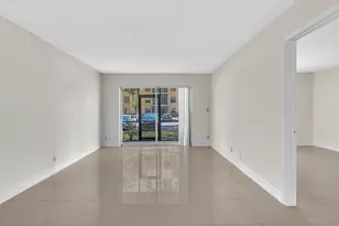 470 NW 20th St, Boca Raton, FL 33431 - Photo 10