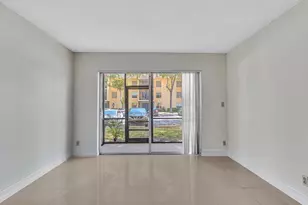 470 NW 20th St, Boca Raton, FL 33431 - Photo 12