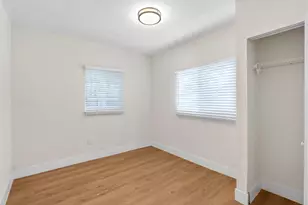 865 SE 12th St, Hialeah, FL 33010 - Photo 26