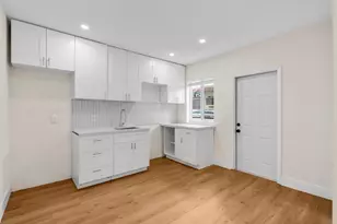 865 SE 12th St, Hialeah, FL 33010 - Photo 14