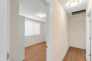 865 SE 12th St, Hialeah, FL 33010 - Photo 18
