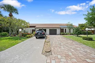 6774 Wheaton Ln, Lake Worth, FL 33467 - Photo 2