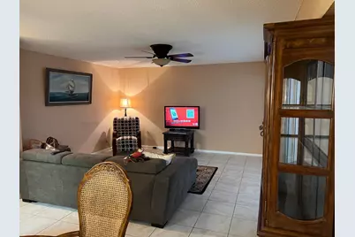 203 Suffolk #E, Boca Raton, FL 33434 - Photo 4