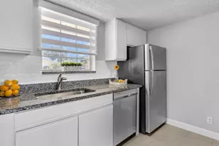6284 La Costa Dr, Boca Raton, FL 33433 - Photo 8