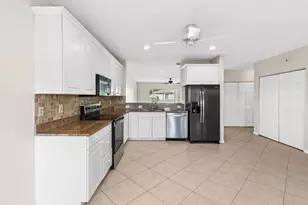 2127 SE Wild Meadow Cir, Port Saint Lucie, FL 34952 - Photo 8