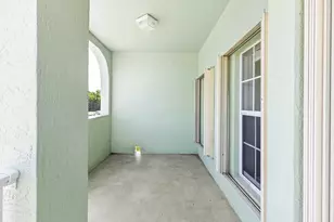 2127 SE Wild Meadow Cir, Port Saint Lucie, FL 34952 - Photo 4