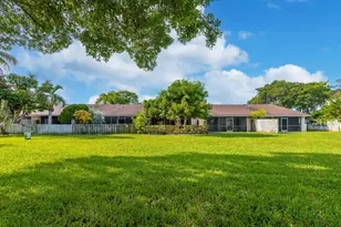 1013 NW 53rd St, Deerfield Beach, FL 33064 - Photo 34