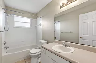 9312 NW 54th St, Sunrise, FL 33351 - Photo 28