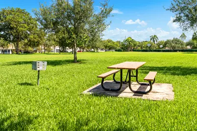 1912 NW 77th Avenue, Margate, FL 33063 - Photo 44