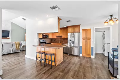 1912 NW 77th Avenue, Margate, FL 33063 - Photo 6