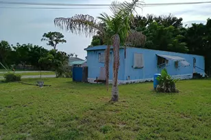 1512 NE Dove Ave, Stuart, FL 34994 - Photo 4