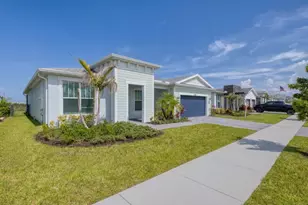 13621 SW Bally Dr, Port Saint Lucie, FL 34987 - Photo 2