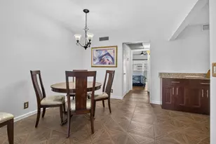 307 Wellington C, West Palm Beach, FL 33417 - Photo 6
