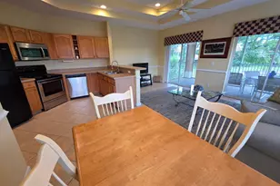 8372 Mulligan Cir, Port Saint Lucie, FL 34986 - Photo 6