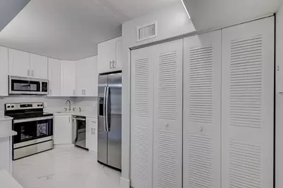 4821 Sable Pine Circle, West Palm Beach, FL 33417 - Photo 4