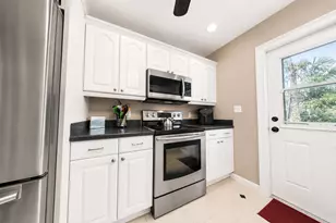 17285 Sapp Pl, Jupiter, FL 33458 - Photo 16