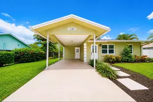 17285 Sapp Pl, Jupiter, FL 33458 - Photo 2
