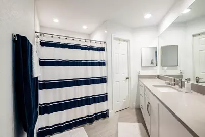 3 Lexington Lane E #A, Palm Beach Gardens, FL 33418 - Photo 10