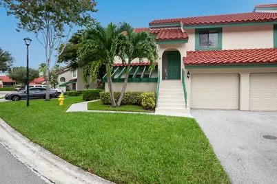 3 Lexington Lane E #A, Palm Beach Gardens, FL 33418 - Photo 1