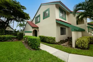 3 Lexington Ln E, Palm Beach Gardens, FL 33418 - Photo 2