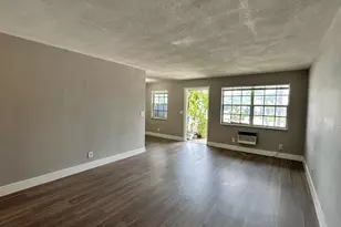 105 NE 6th Ave, Boynton Beach, FL 33435 - Photo 4