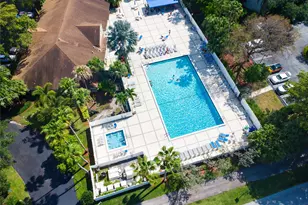 2240 N Cypress Bend Dr, Pompano Beach, FL 33069 - Photo 22