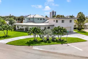 2812 NE 27th St, Lighthouse Point, FL 33064 - Photo 2