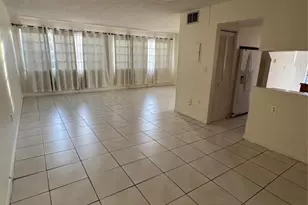 15690 SW 82nd Cir Ln, Miami, FL 33193 - Photo 6
