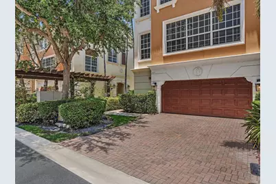 5575 NE Trieste Way, Boca Raton, FL 33487 - Photo 1