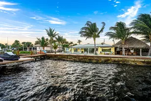 844 East Dr, Boynton Beach, FL 33435 - Photo 2