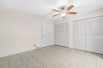 52 Kingswood C, West Palm Beach, FL 33417 - Photo 14